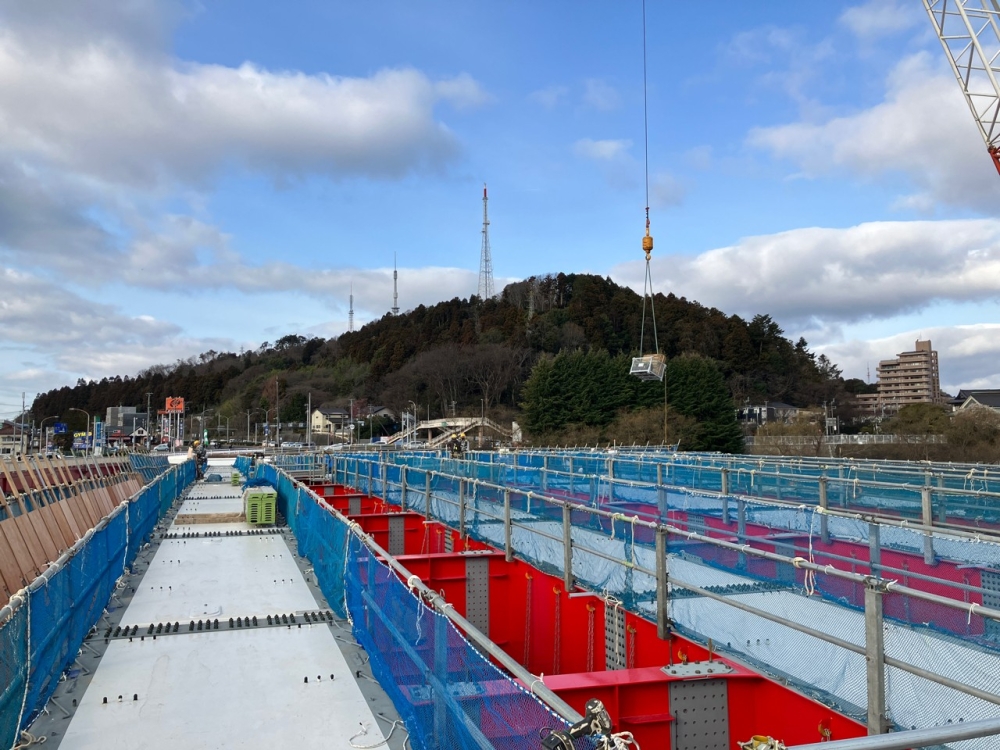 橋げた上全景(2月29日撮影)