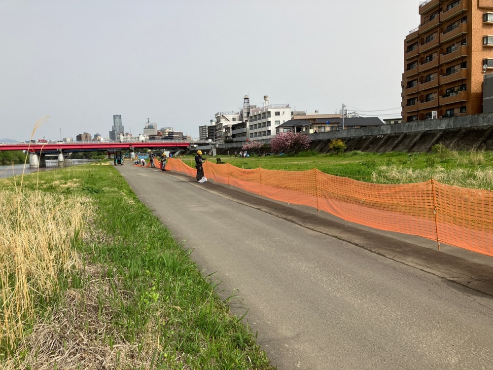 工事車両通行路オレンジネット撤去