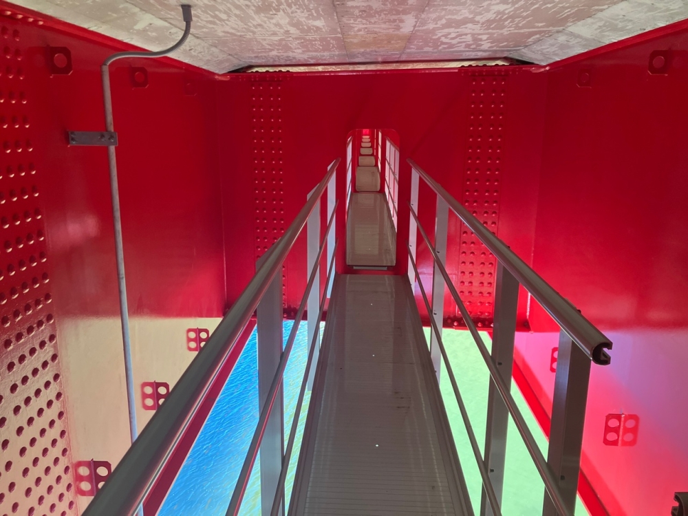 河川内の橋脚上より太白区側を撮影